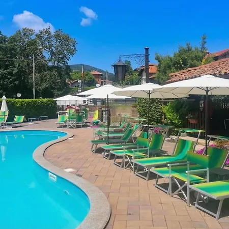 La Lanterna Swimming Pool Retreat - Happy *