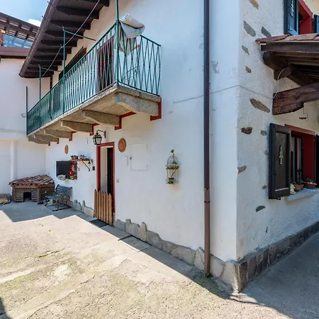 La Lanterna Swimming Pool Retreat - Happy * Gignese